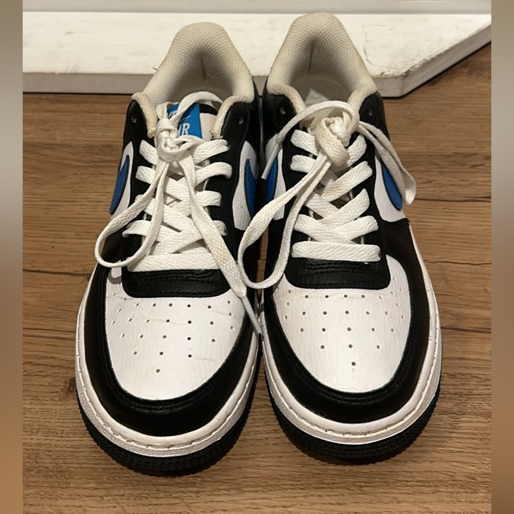 Nike Air Force 1 Youth Size 4.5Y.